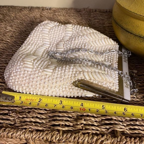 Vintage beaded mini bag with silver shoulder chain and clasp - Picture 6 of 7